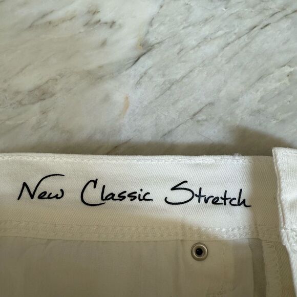 DG2 by Diane Gilman Classic Stretch Denim Regal Straight-Leg Jean size 0 NWT - Picture 7 of 10